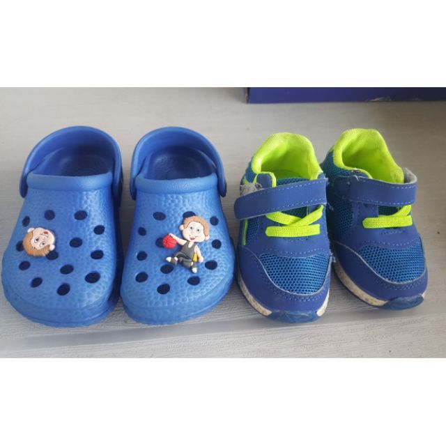 croc style slippers