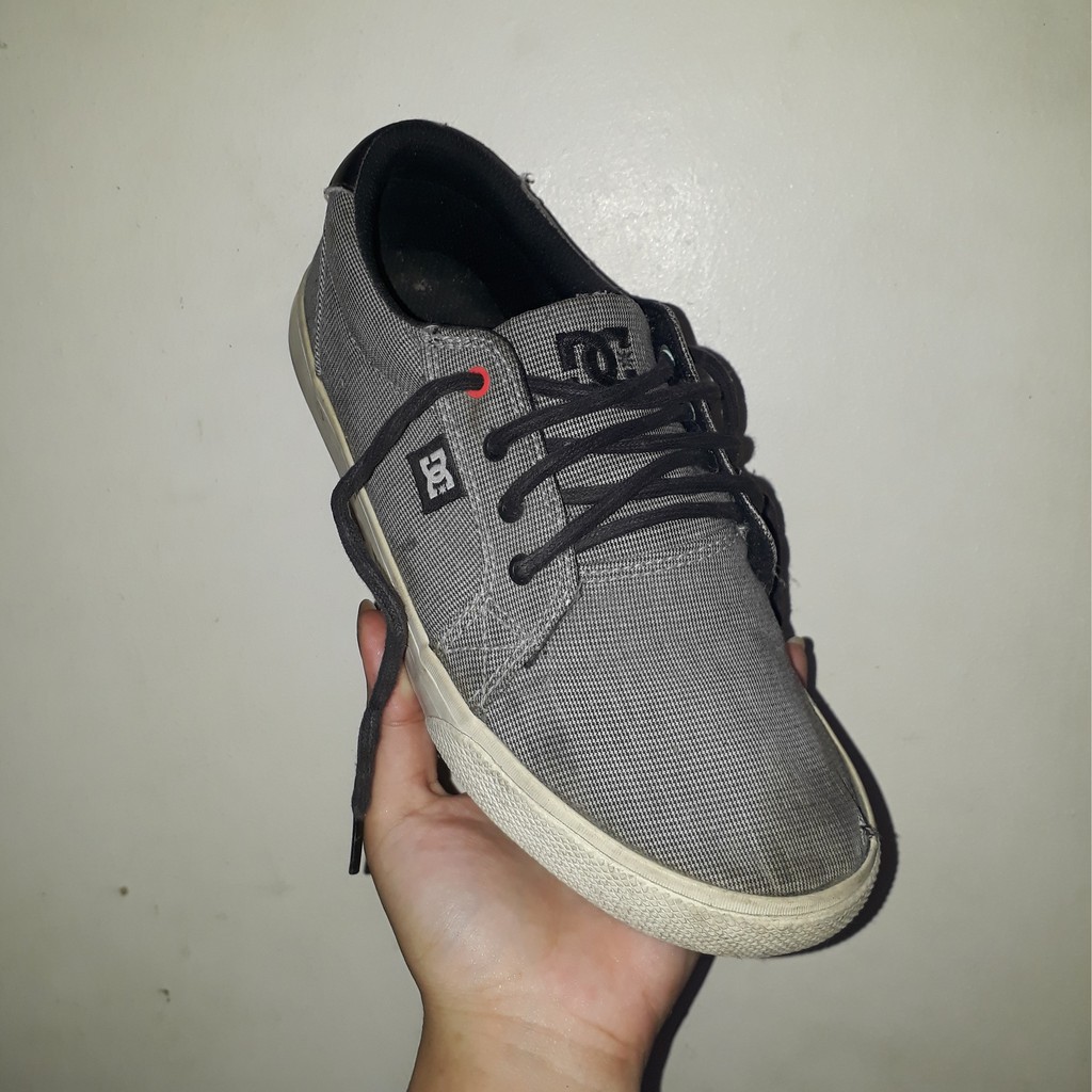 dc original shoes