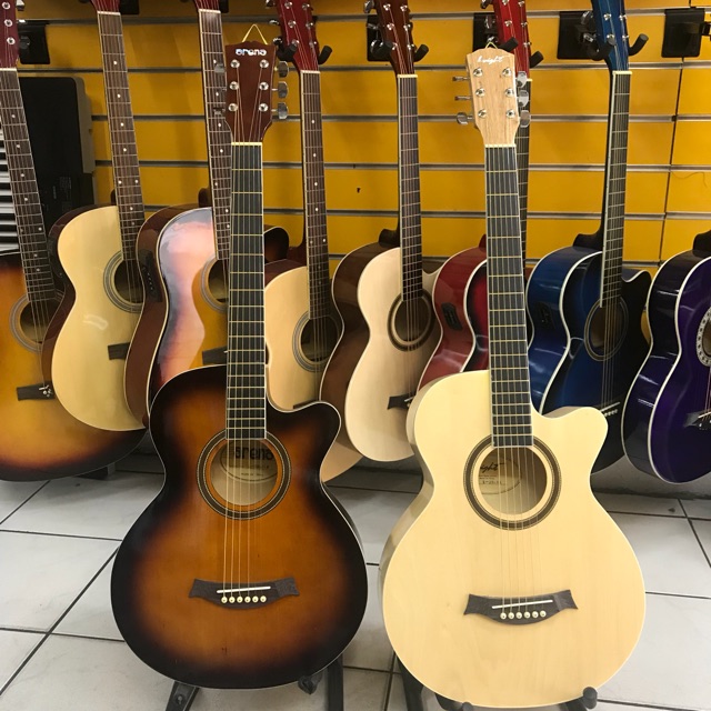 Arena and knight acoustic guitar with free bag and pick Shopee
