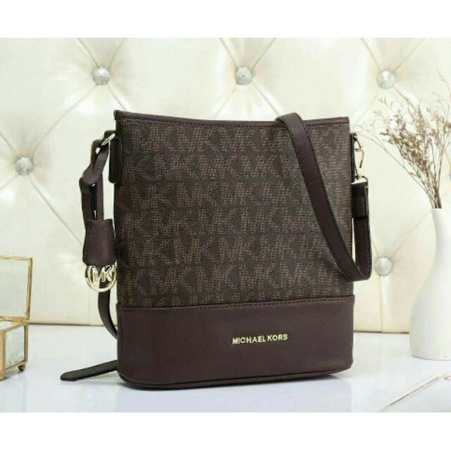 michael kors sling bags price