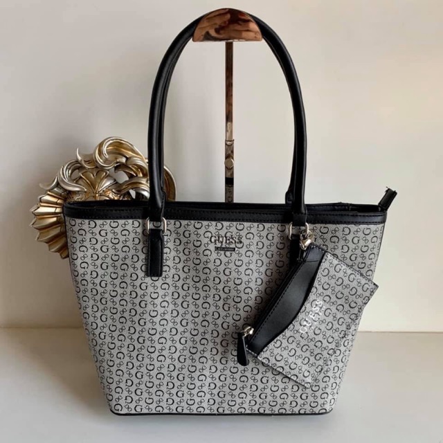 guess tote purse