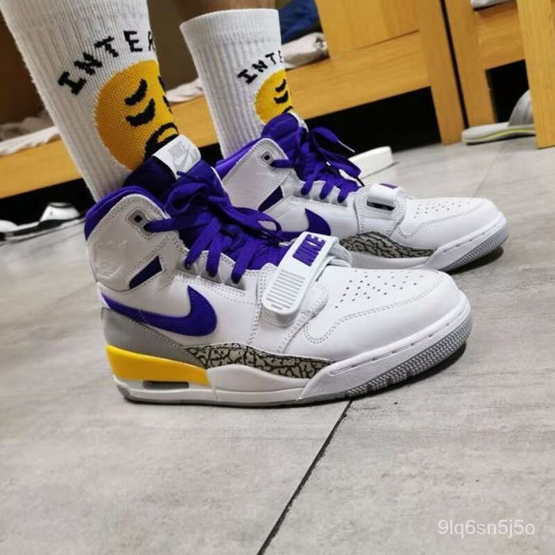 jordan legacy 312 lakers on feet