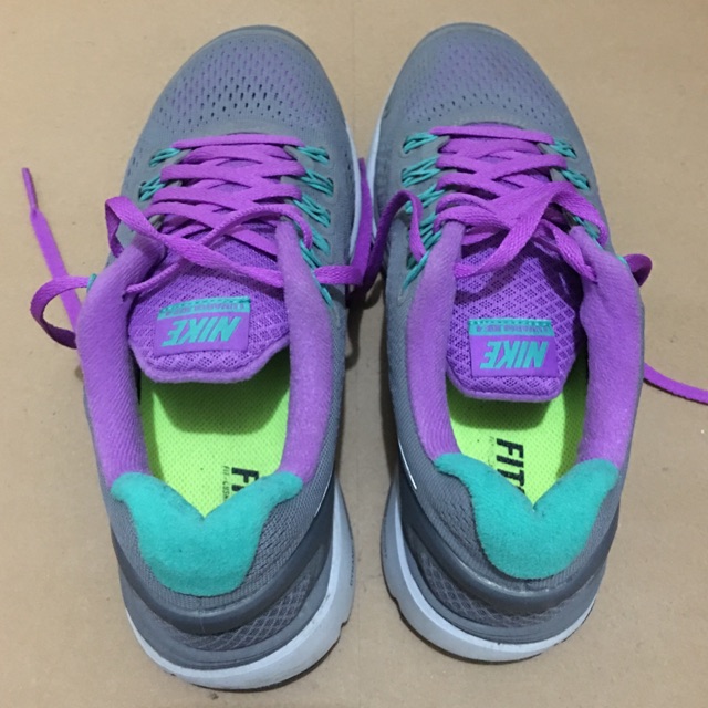 nike size 7 womens