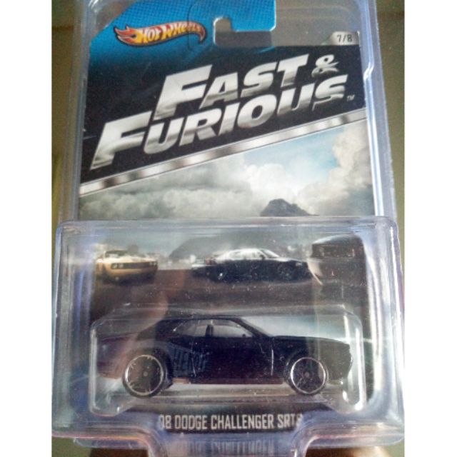 hot wheels dodge challenger srt8