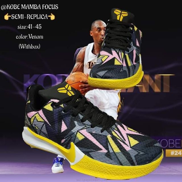 kobe bryant shoe size