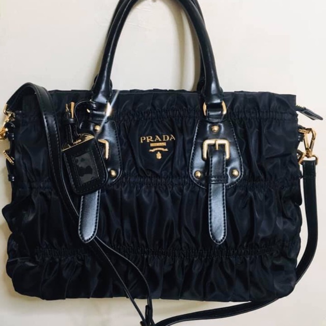 prada gaufre tessuto