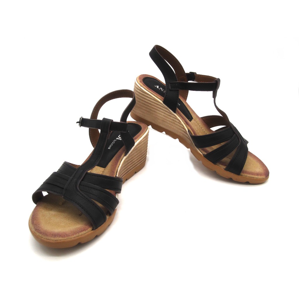 outland sandals vs birkenstock