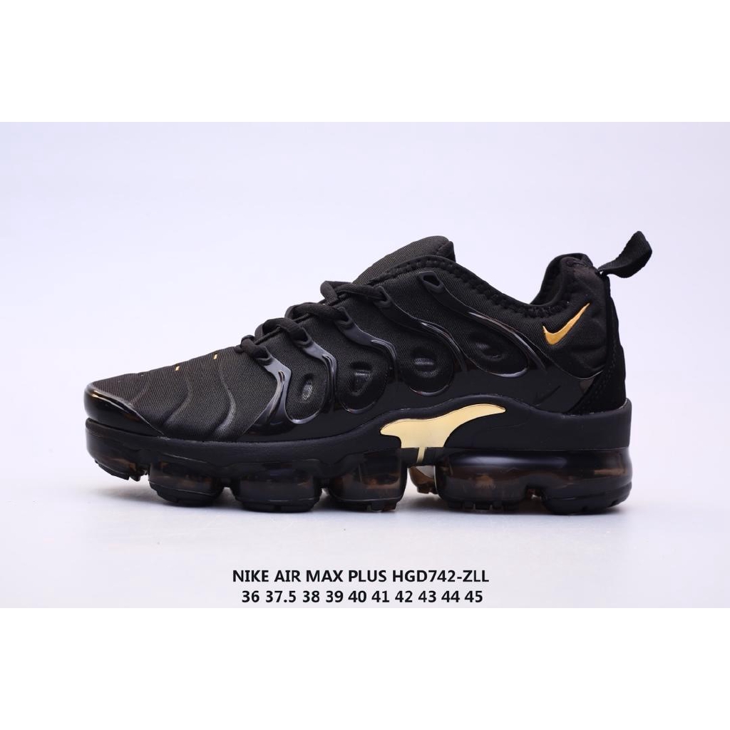 nike air max plus men's black and gold