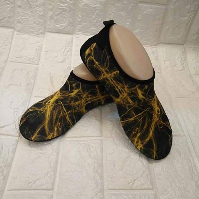 aqua shoes price