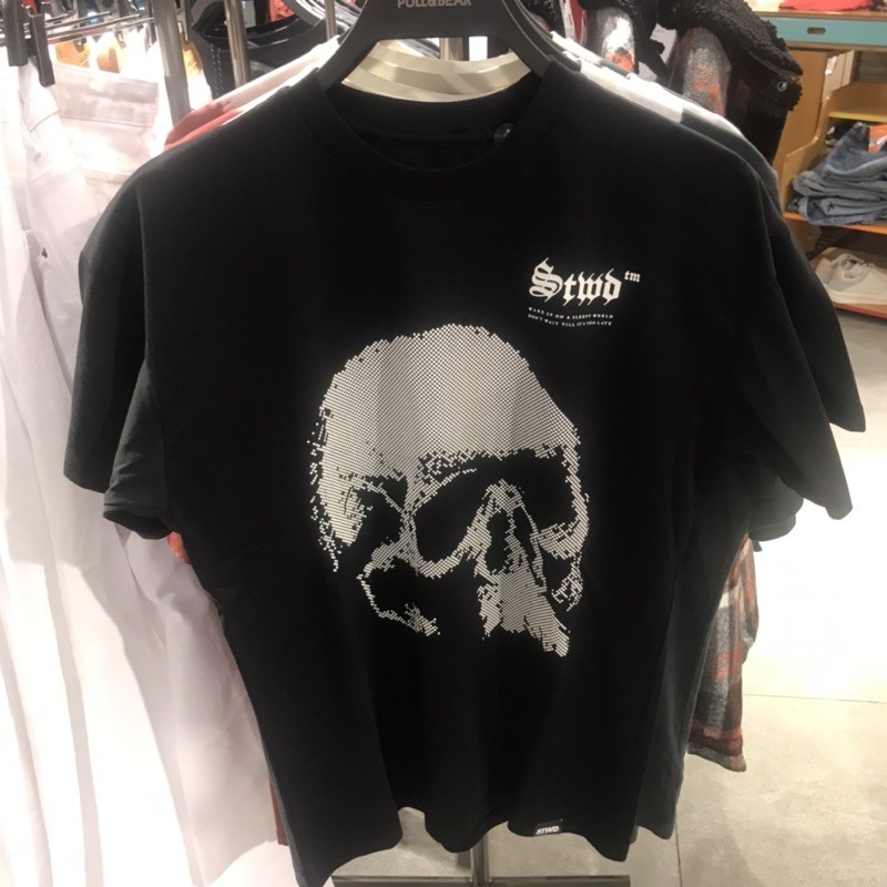 pull and bear skull t shirt