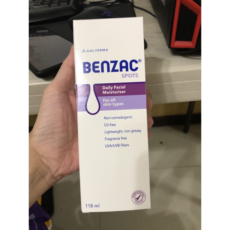 benzac moisturiser