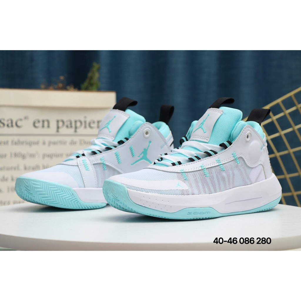 simple basketball shoes