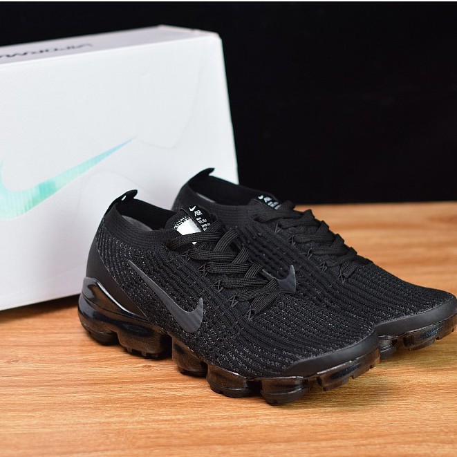 nike vapormax black original