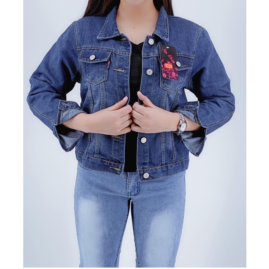 stretchable denim jacket