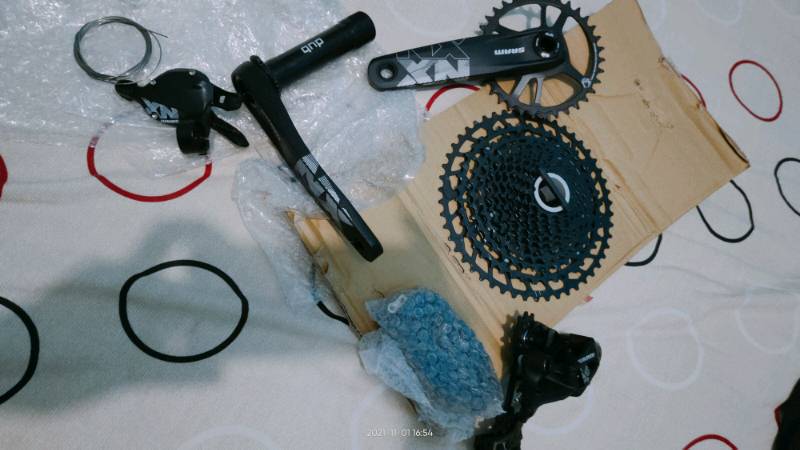HIODフルカーボンファイバーマウンテンバイクロードバイク用フォークストレートチューブ30028.6 mmリジッドディスクブレーキフォーク赤29