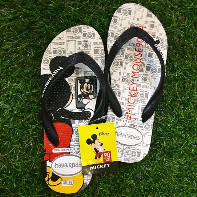 havaianas mickey mouse flip flops