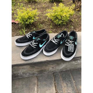 janoski grandma's couch