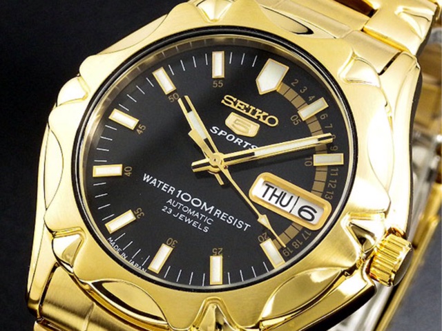 seiko sports gold watch