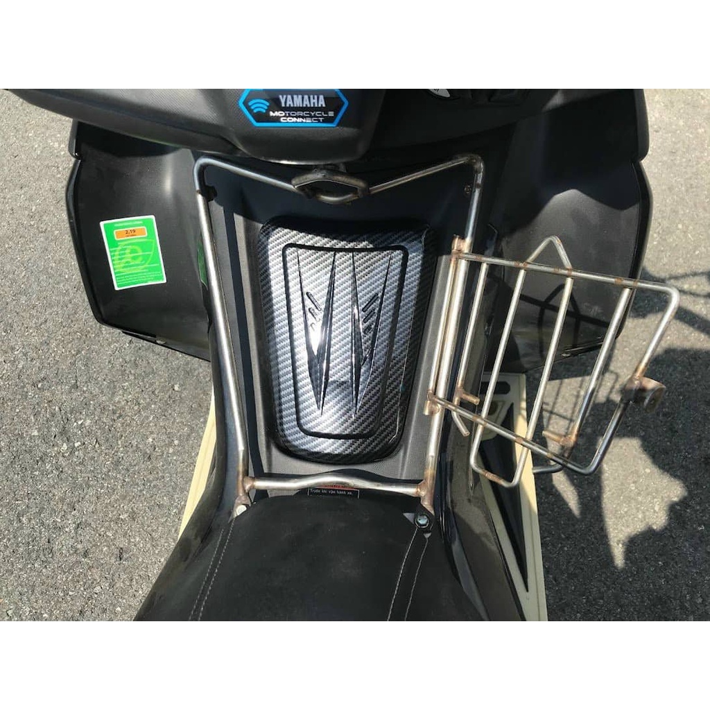 Aerox V2/ AeroxV2 / Yamaha Aerox 2021 Fuel Tank Carbon Garnish Shopee