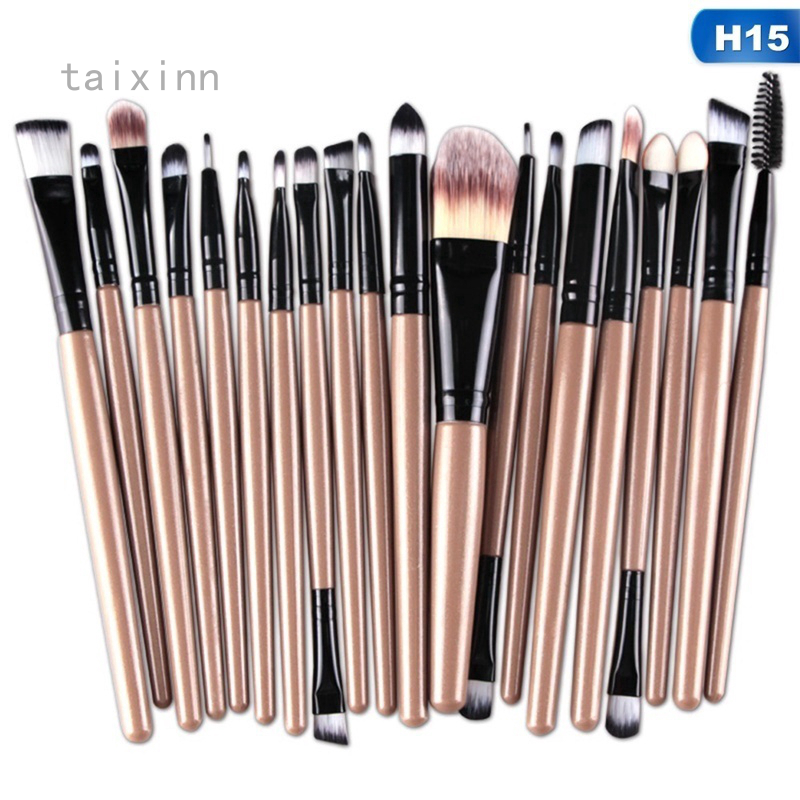 makeup brushes in store