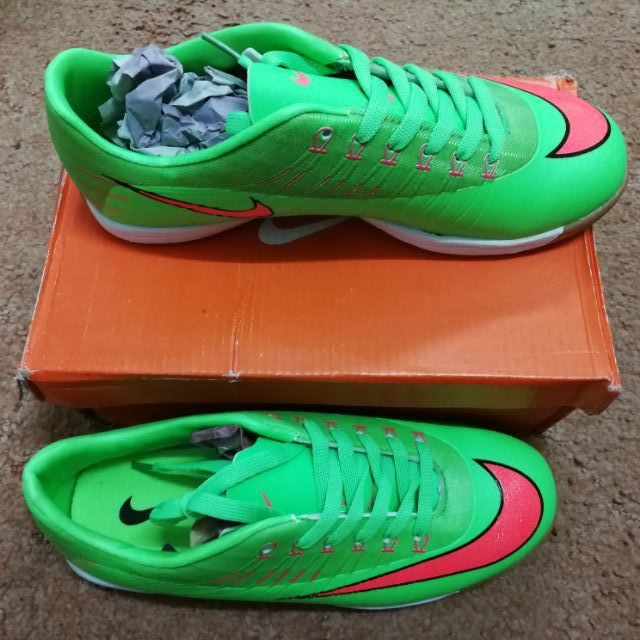 mercurial futsal shoes