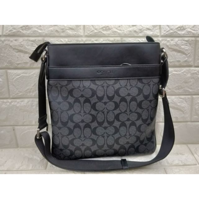 coach messenger crossbody