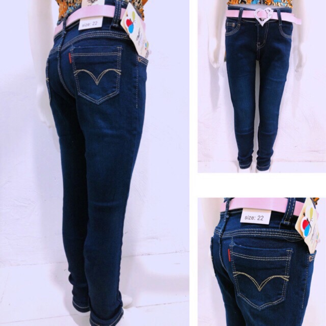 navy blue jeans girl