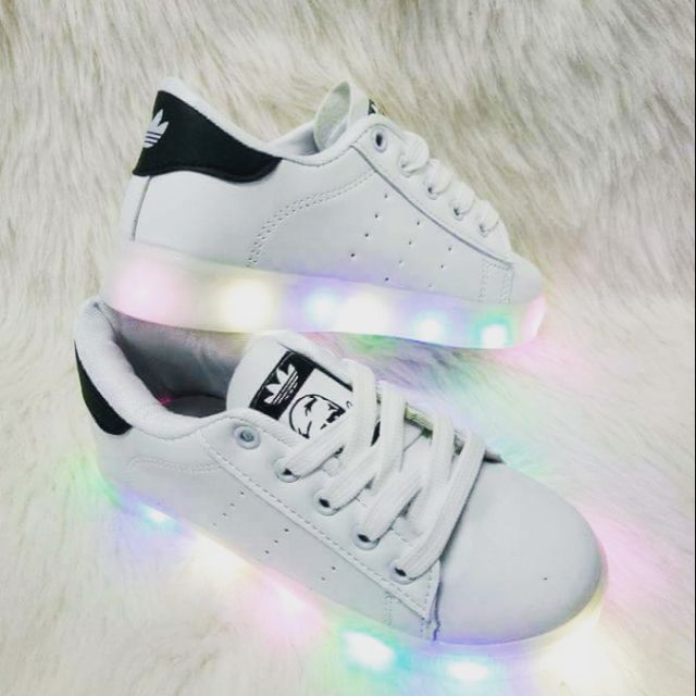 stan smith with lights