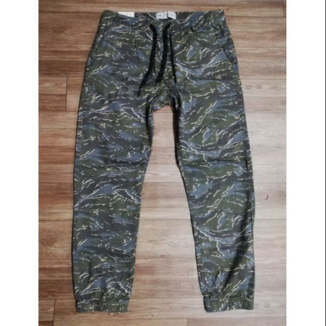 drake jogger cotton on