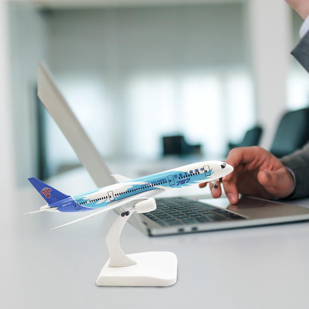 miniature diecast airplanes