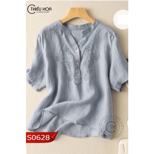 Designed shirt for middle-aged women, elegant and luxurious silk ...