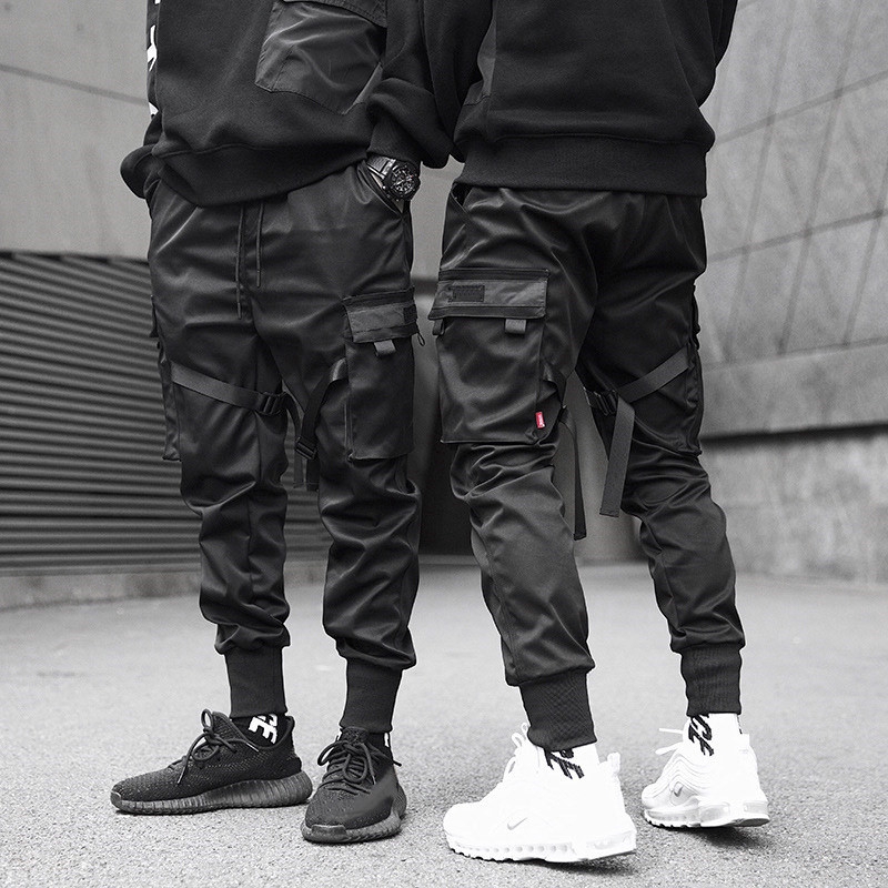 black pocket cargo pants