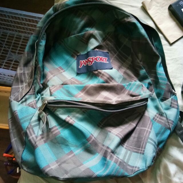 cleaning jansport backpack