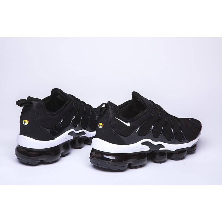 vapormax plus sale mens