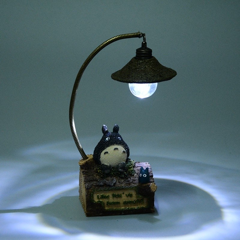 totoro desk lamp