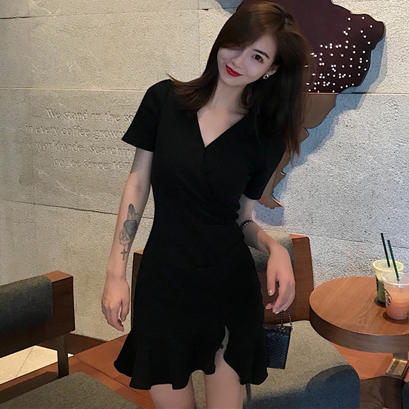 black short fitted dress