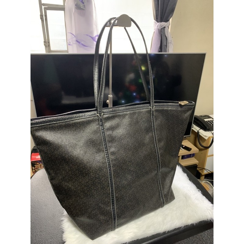 pre loved DKNY shoulder tote bag | Shopee Philippines