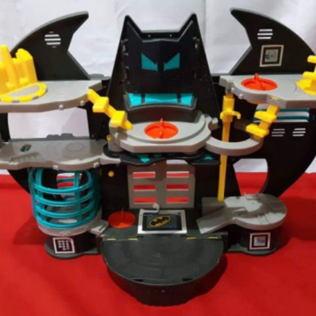 batman toys house