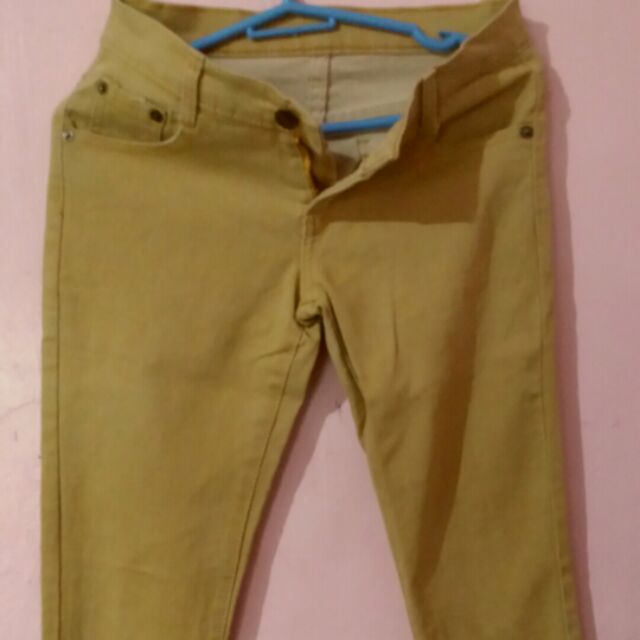 yellow skinny jeans