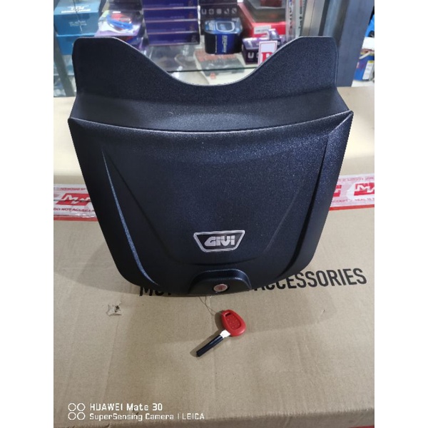 givi center box for raider 150