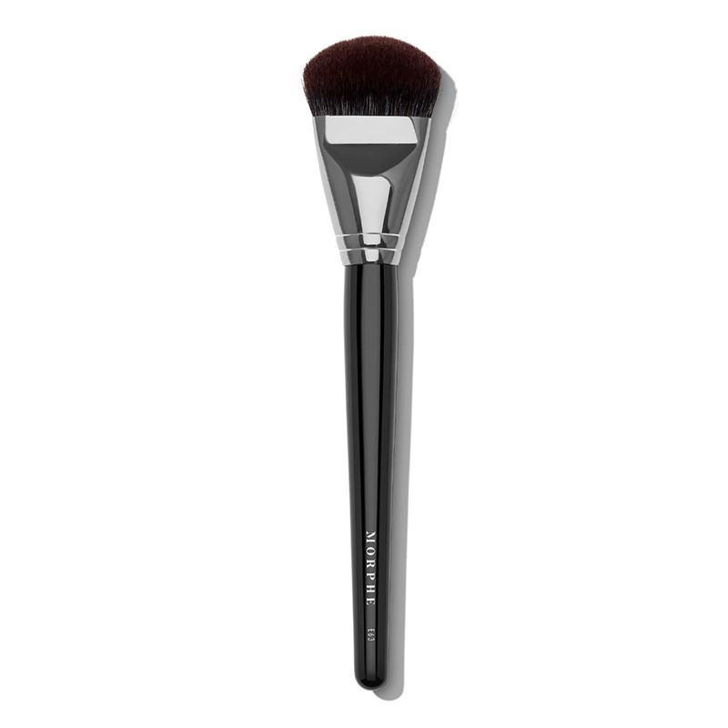 wide makeup brush