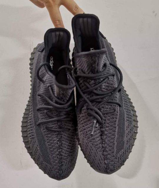 where to buy adidas yeezy boost 350 v2 black