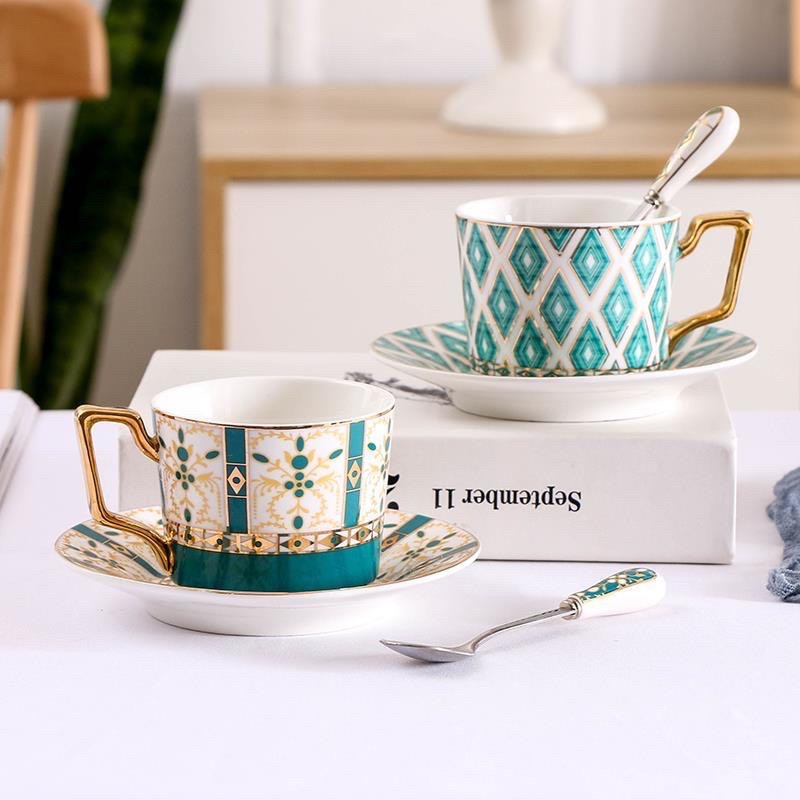 Retro Luxury Elegant Tea Cup and Saucer SetCoffee Cup Set with Saucer