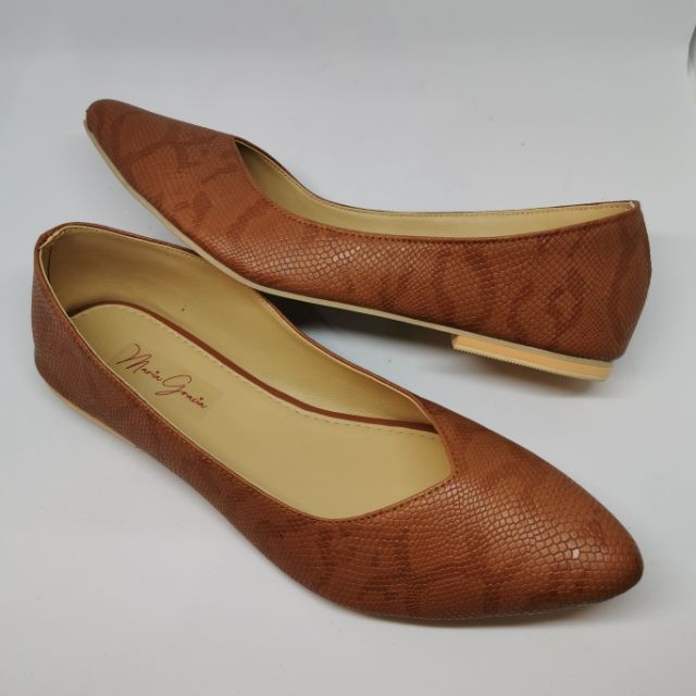 tan ballet flats