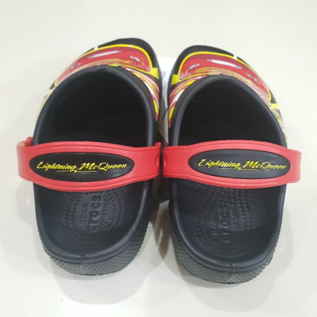 crocs fun lab lights disney and pixar lightning mcqueen clog