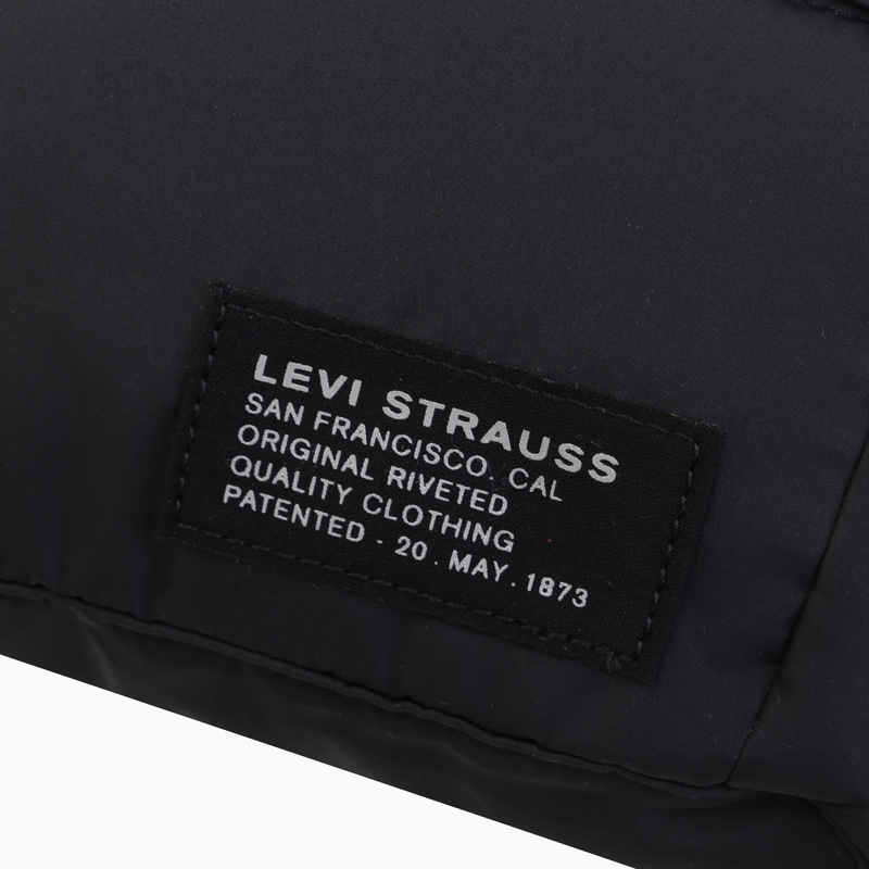 び≍Levi's Reeves fall/winter 2020 new men's black running bag 38005-0163 |  Shopee Philippines