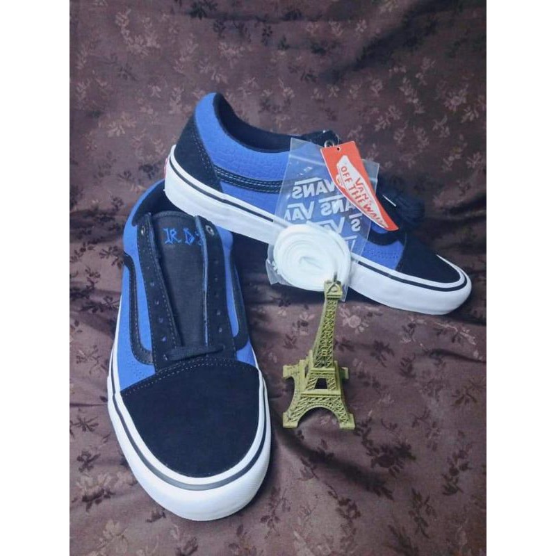 shoes the van company