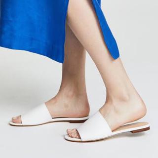 michael kors shelly leather slide