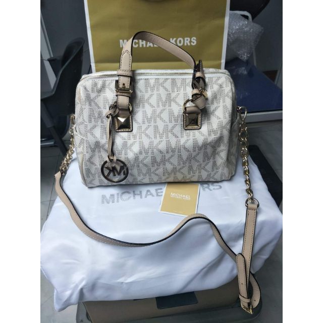 michael kors boston bag