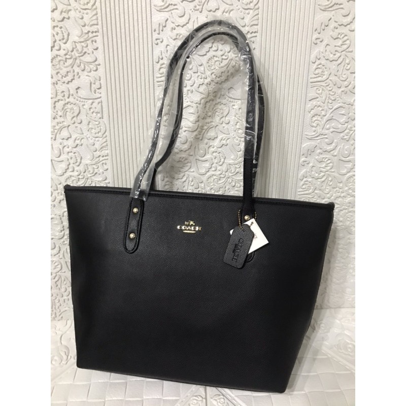 all black tote